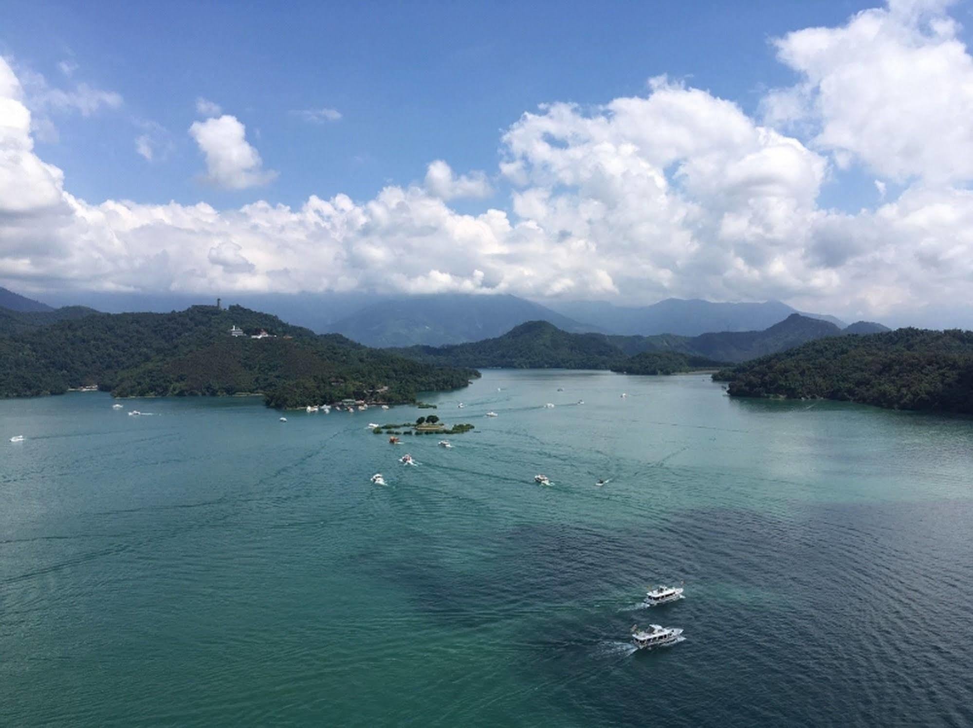 Sun Moon Lake Love Home Lake Nantou Esterno foto