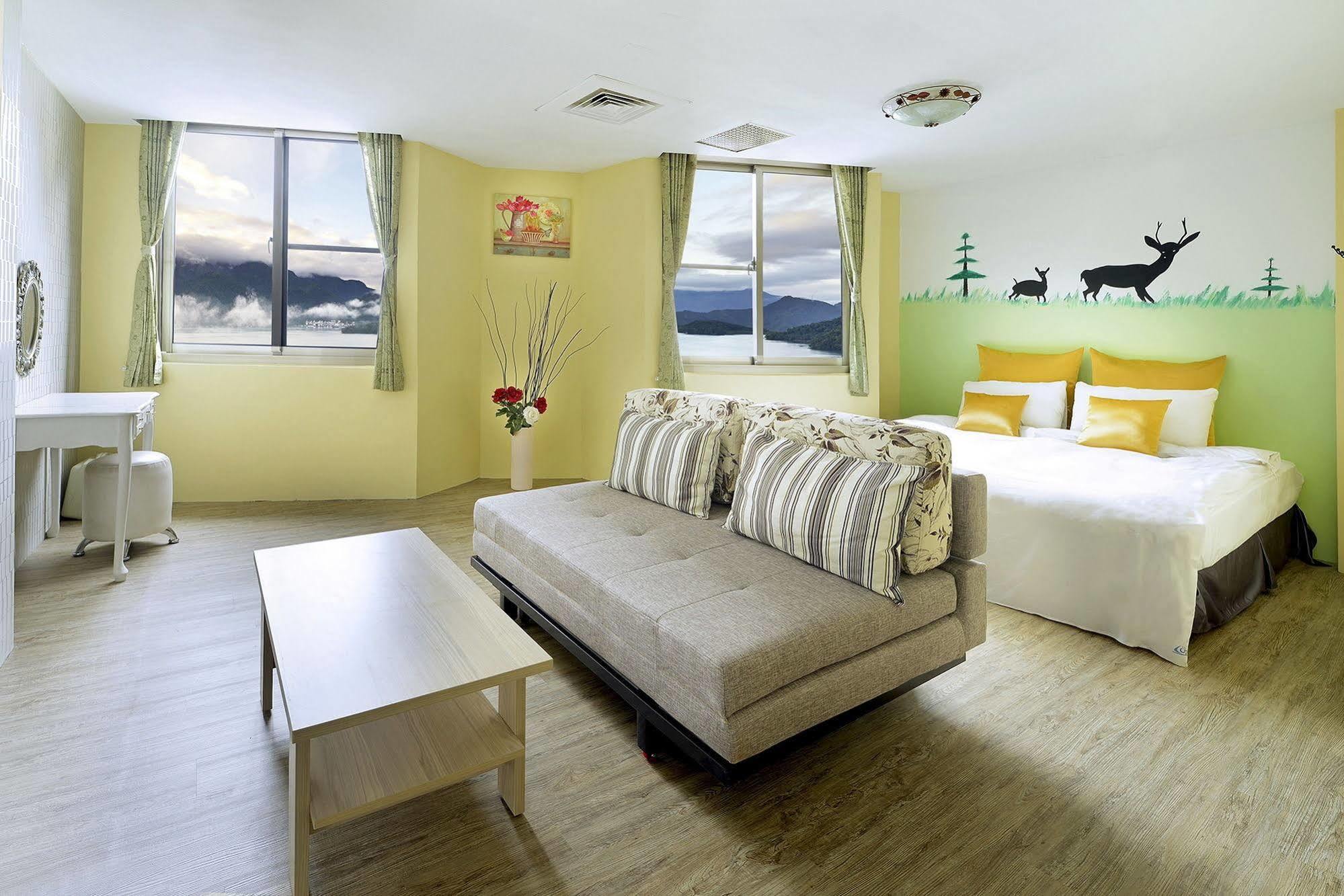 Sun Moon Lake Love Home Lake Nantou Esterno foto
