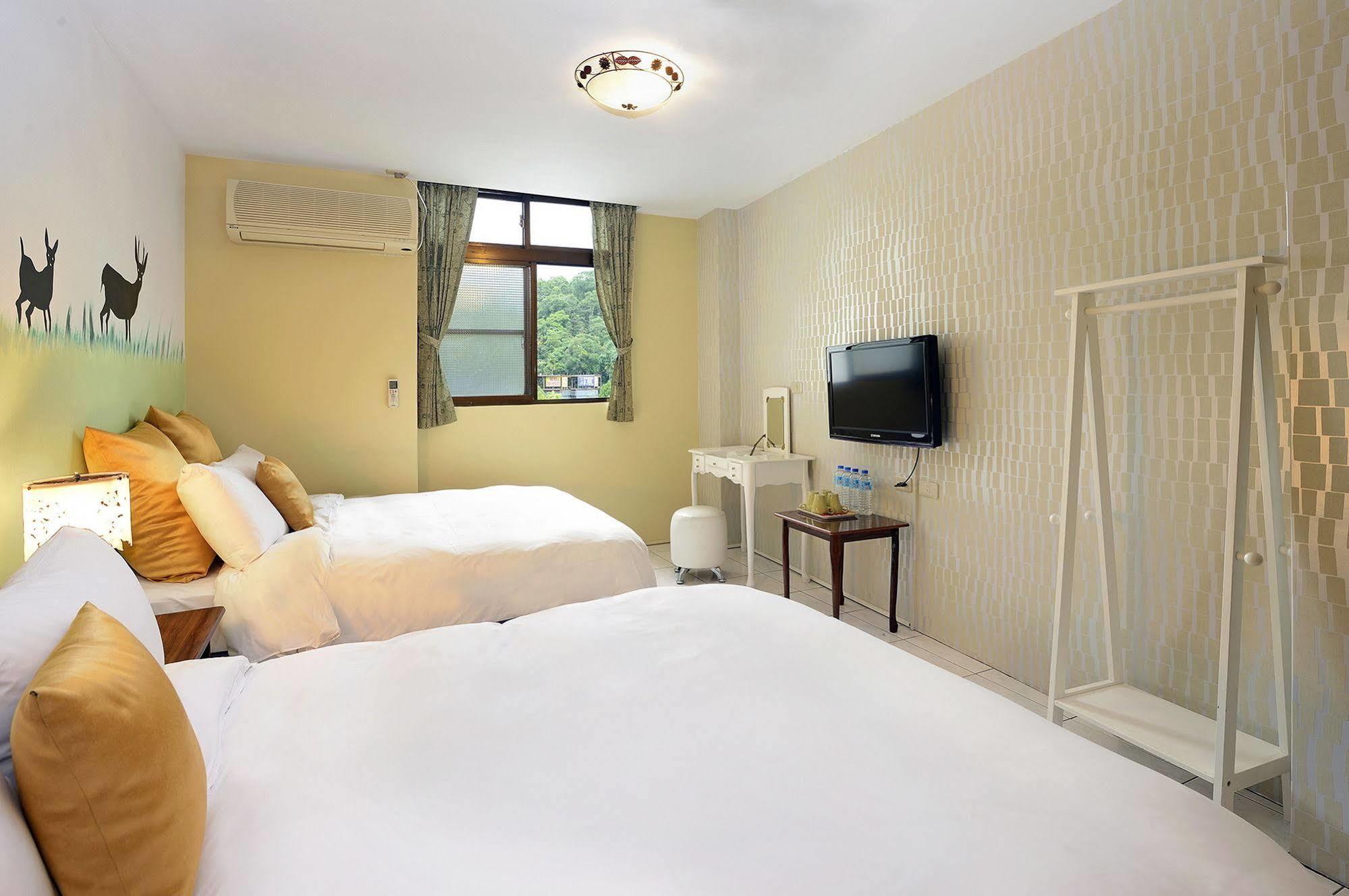 Sun Moon Lake Love Home Lake Nantou Esterno foto
